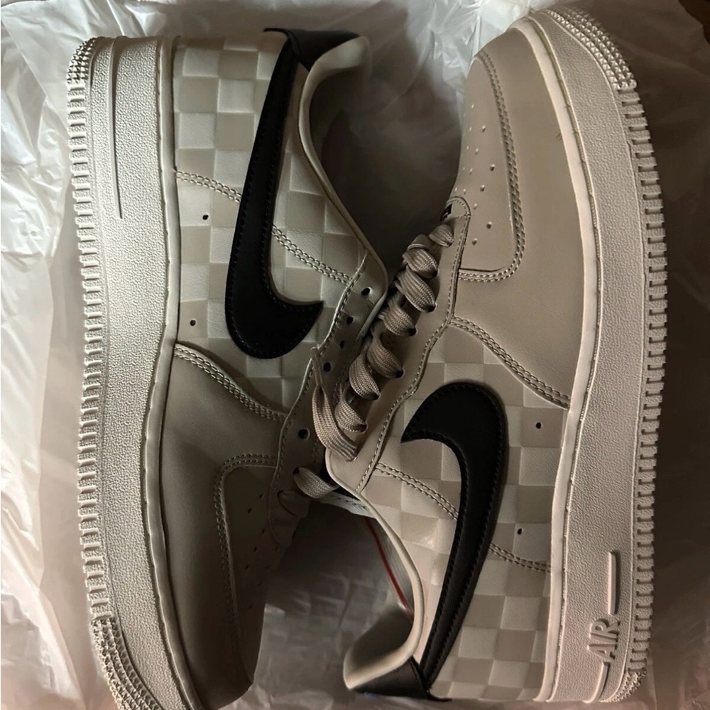 Nike Low-Top Checkerboard Sneakers in Beige and Black- No Box